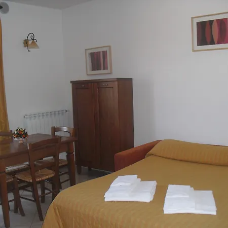 Oasi Del Grillo 아파트호텔 3*