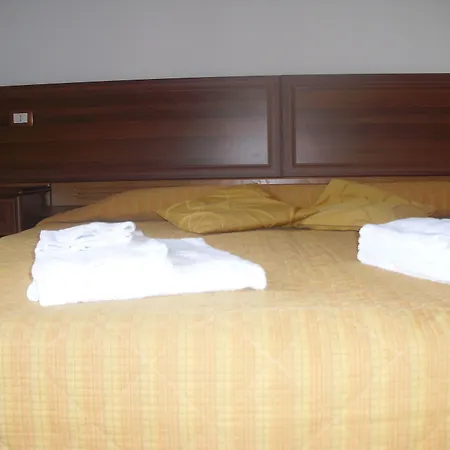 Oasi Del Grillo 3* 카스텔누오보베라덴가