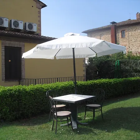 Oasi Del Grillo 아파트호텔 카스텔누오보베라덴가