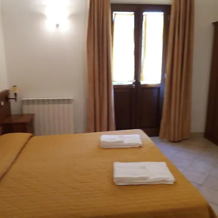 Oasi Del Grillo 아파트호텔 카스텔누오보베라덴가